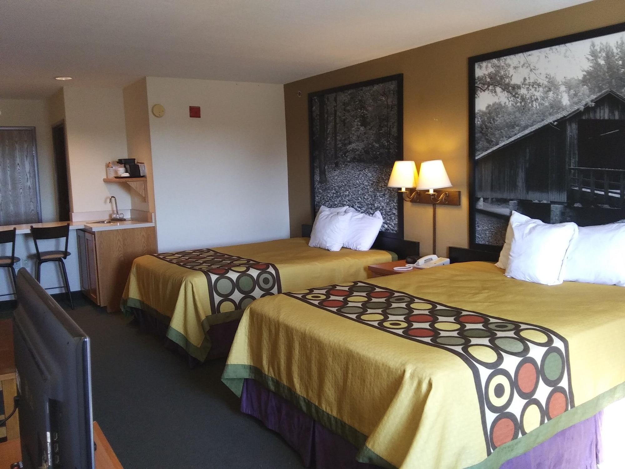 Super 8 By Wyndham Columbia East Hotel Exterior photo